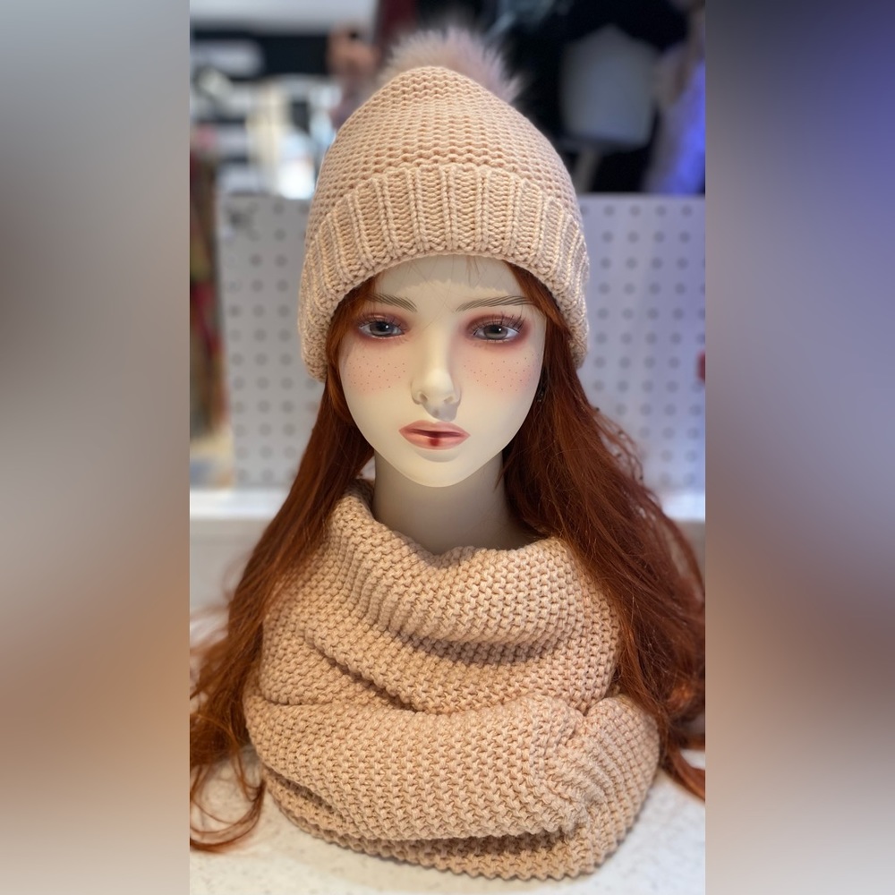 C & D Women Hat And Scarf Set